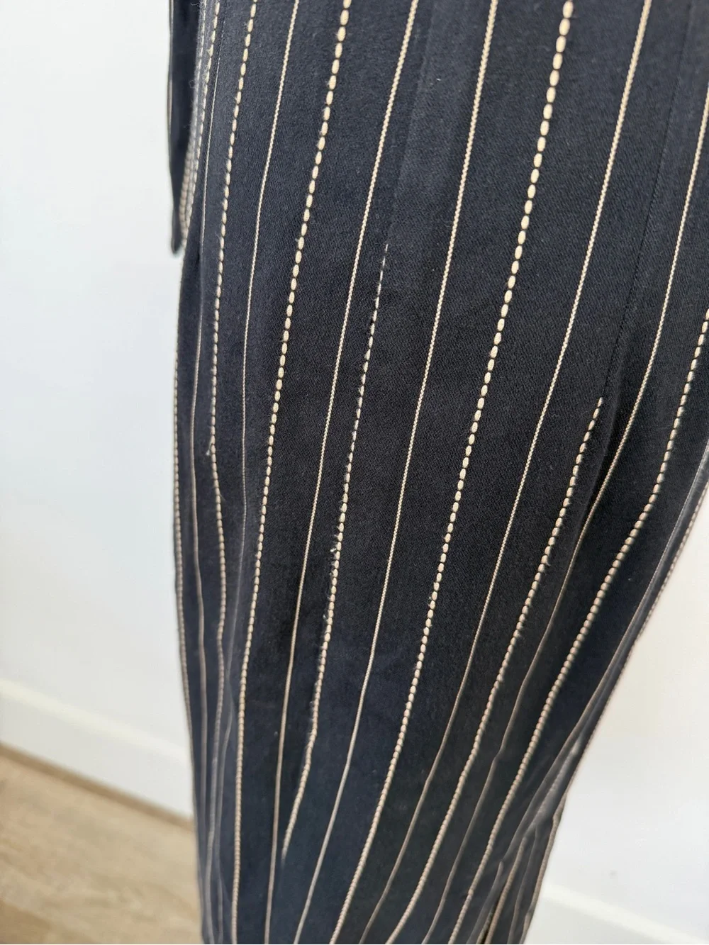 Vintage Nanette Lepore Size 6 Black Pinstripe Belted Corset Sheath Dress - Picture 7 of 13